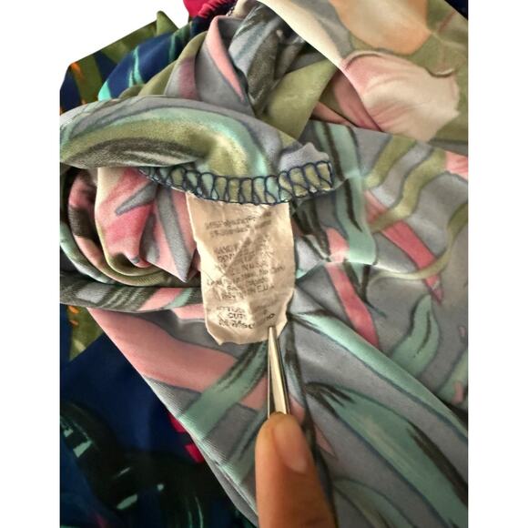 Fashion Nova Floral Multicolor Women Off The Shoulder Bodysuit M Stretchy - Picture 5 of 5